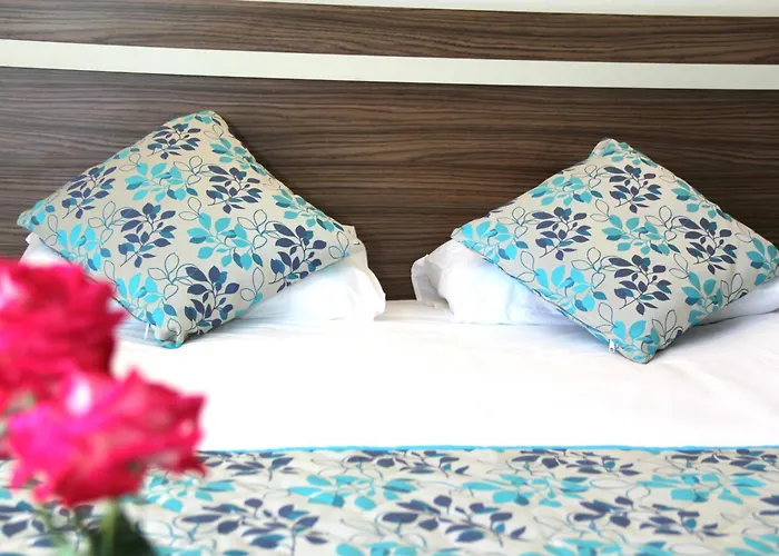 Side West Park Hotel